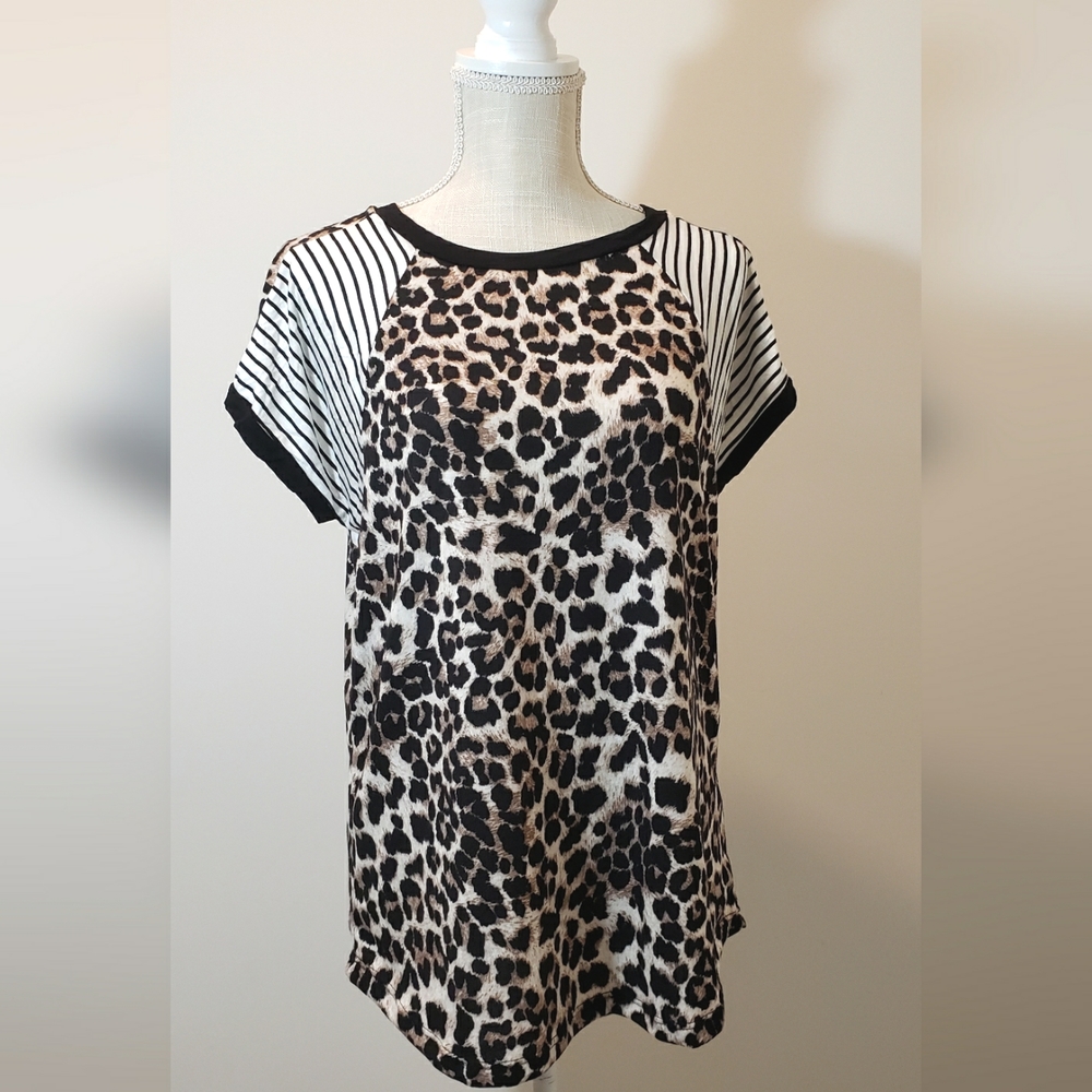 NWOT Sew In Love top size M